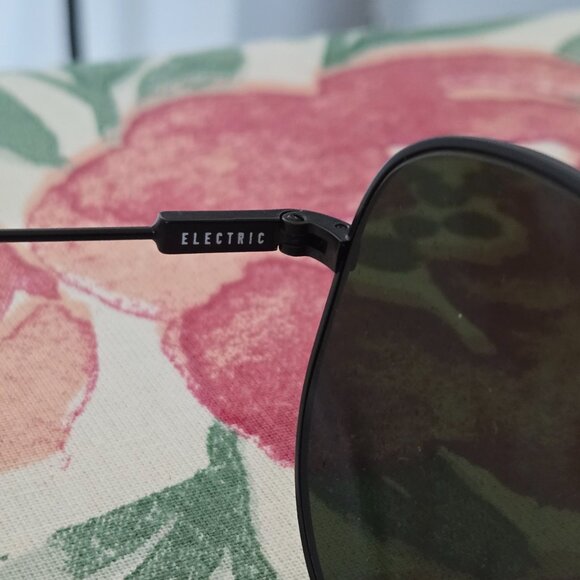 Electric AV1 unisex aviator sunglasses - Picture 9 of 14